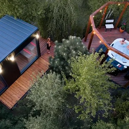 Large Home, Sauna, Whirlpool Ferienhaus Mielenko